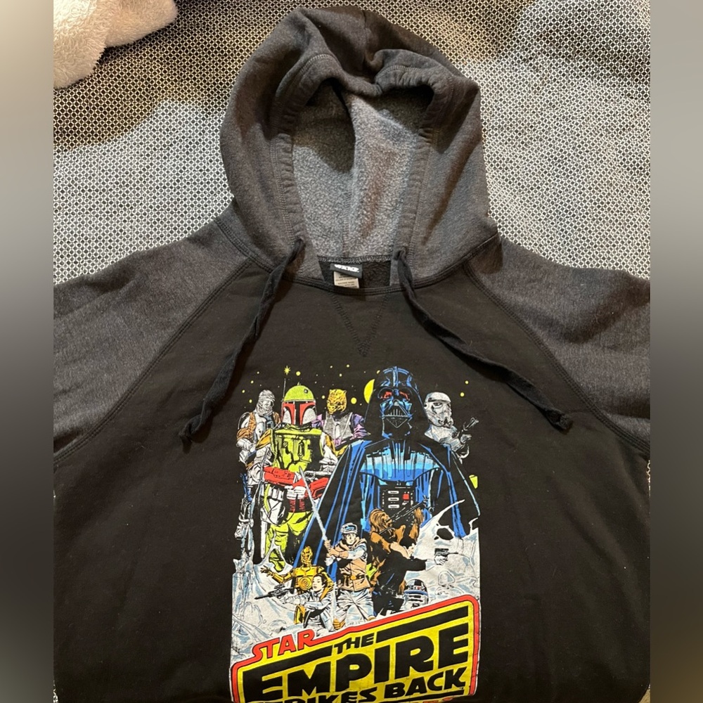 Star Wars Empire Strikes Back sweater Xl